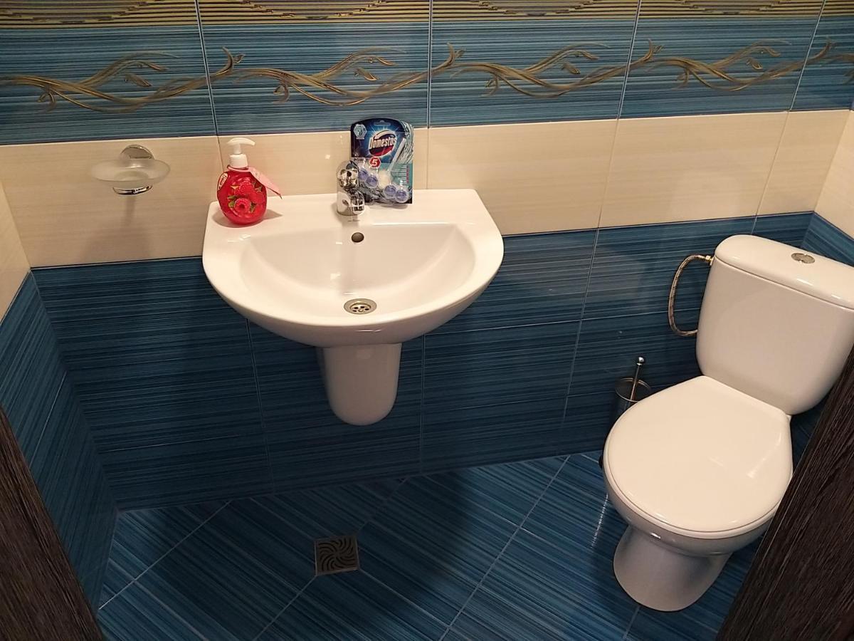 Apartment трапезица
