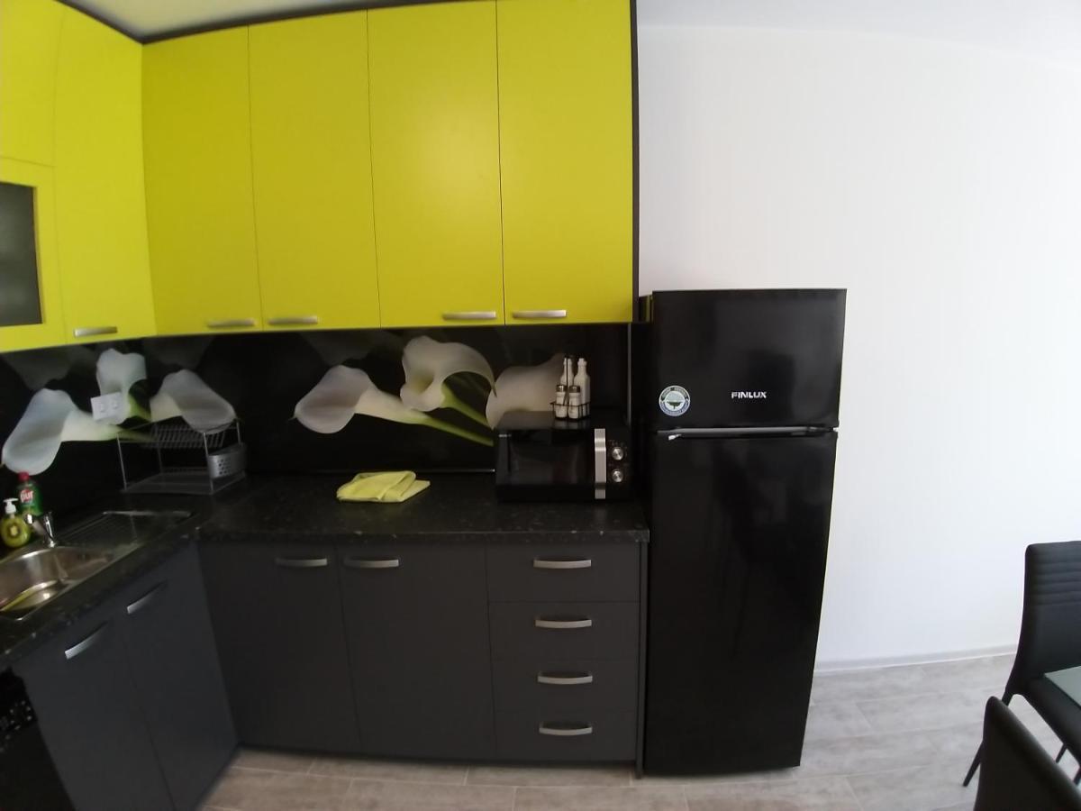 трапезица Apartment