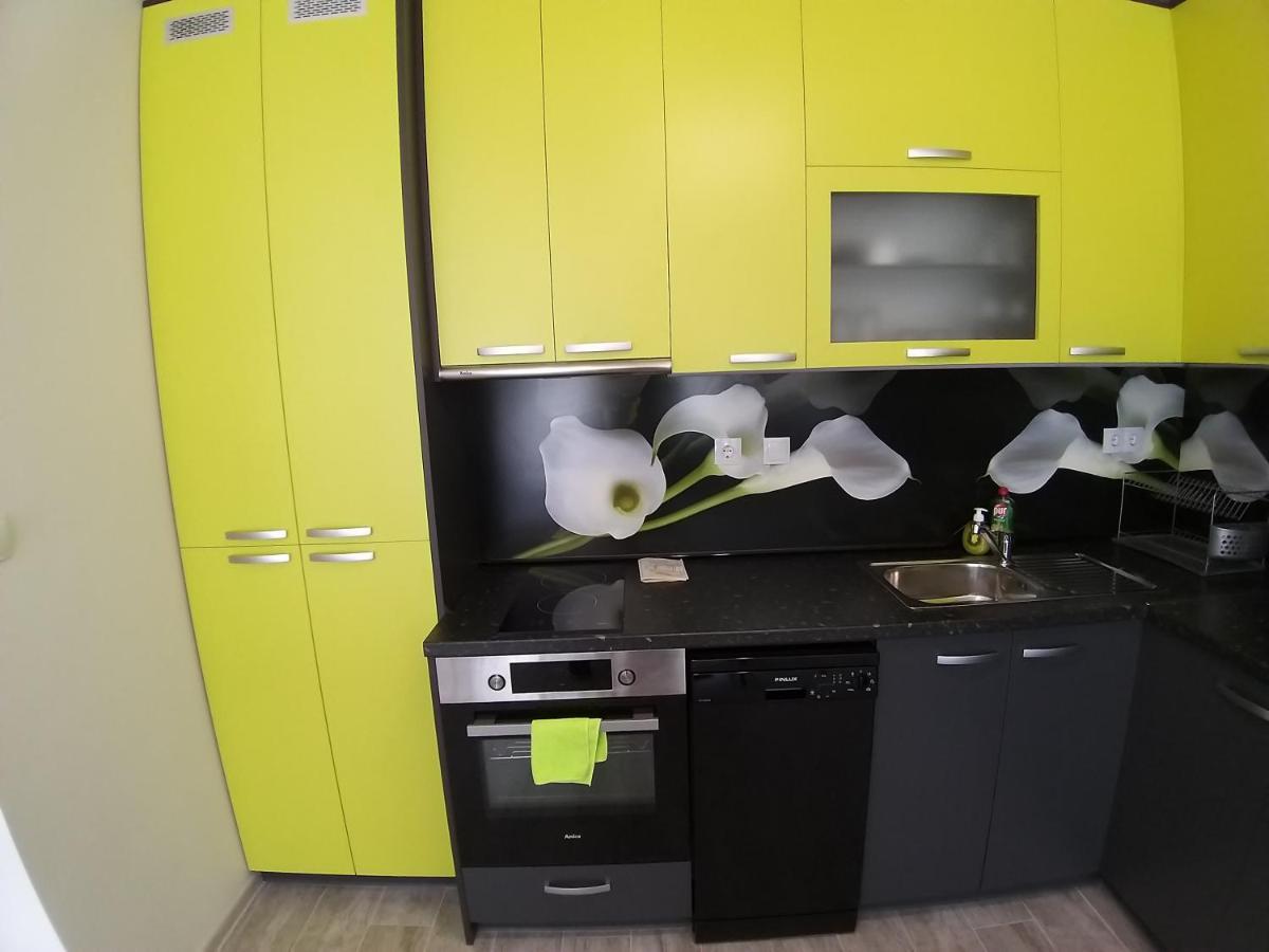 трапезица Apartment