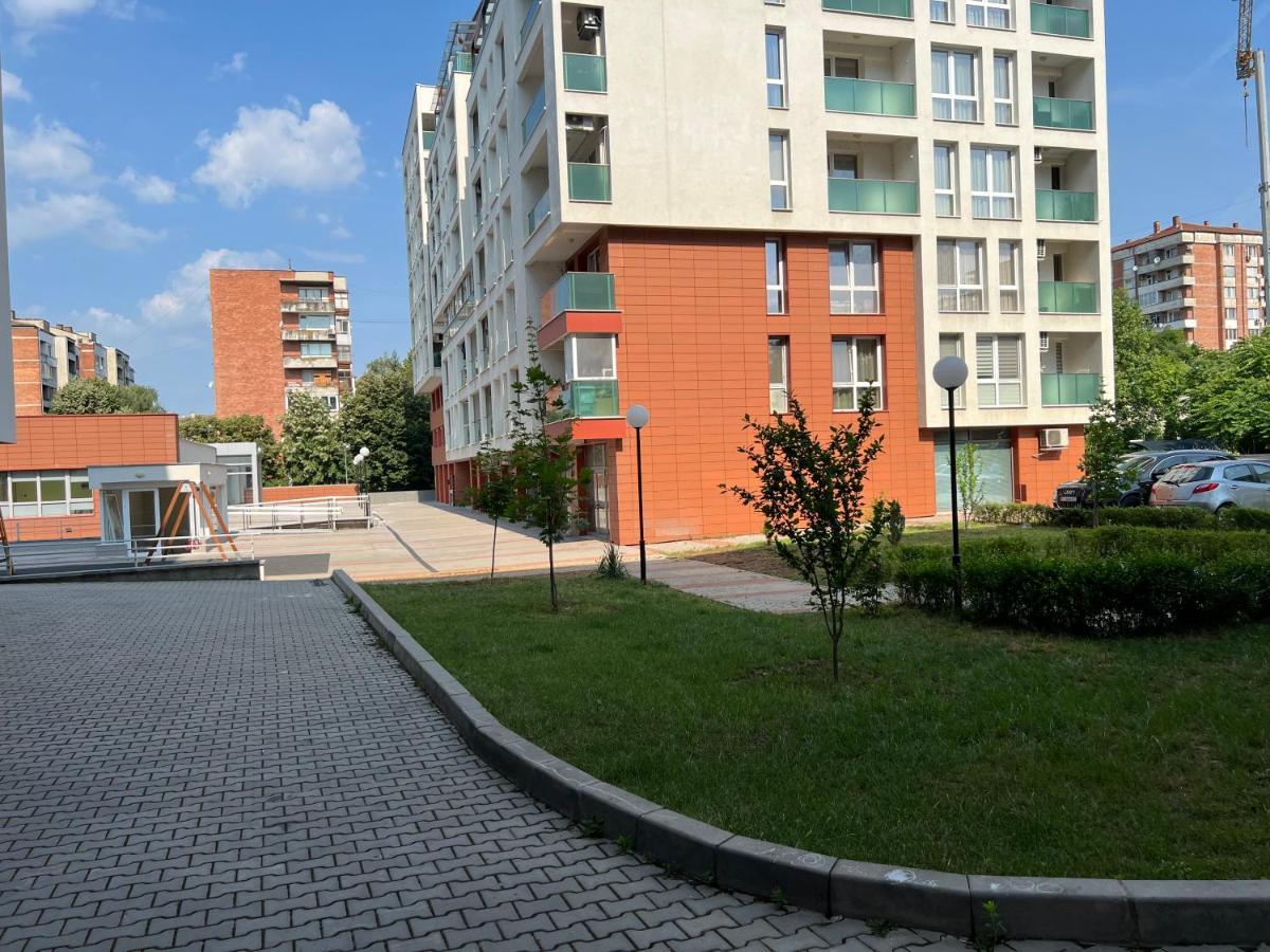 Apartment трапезица